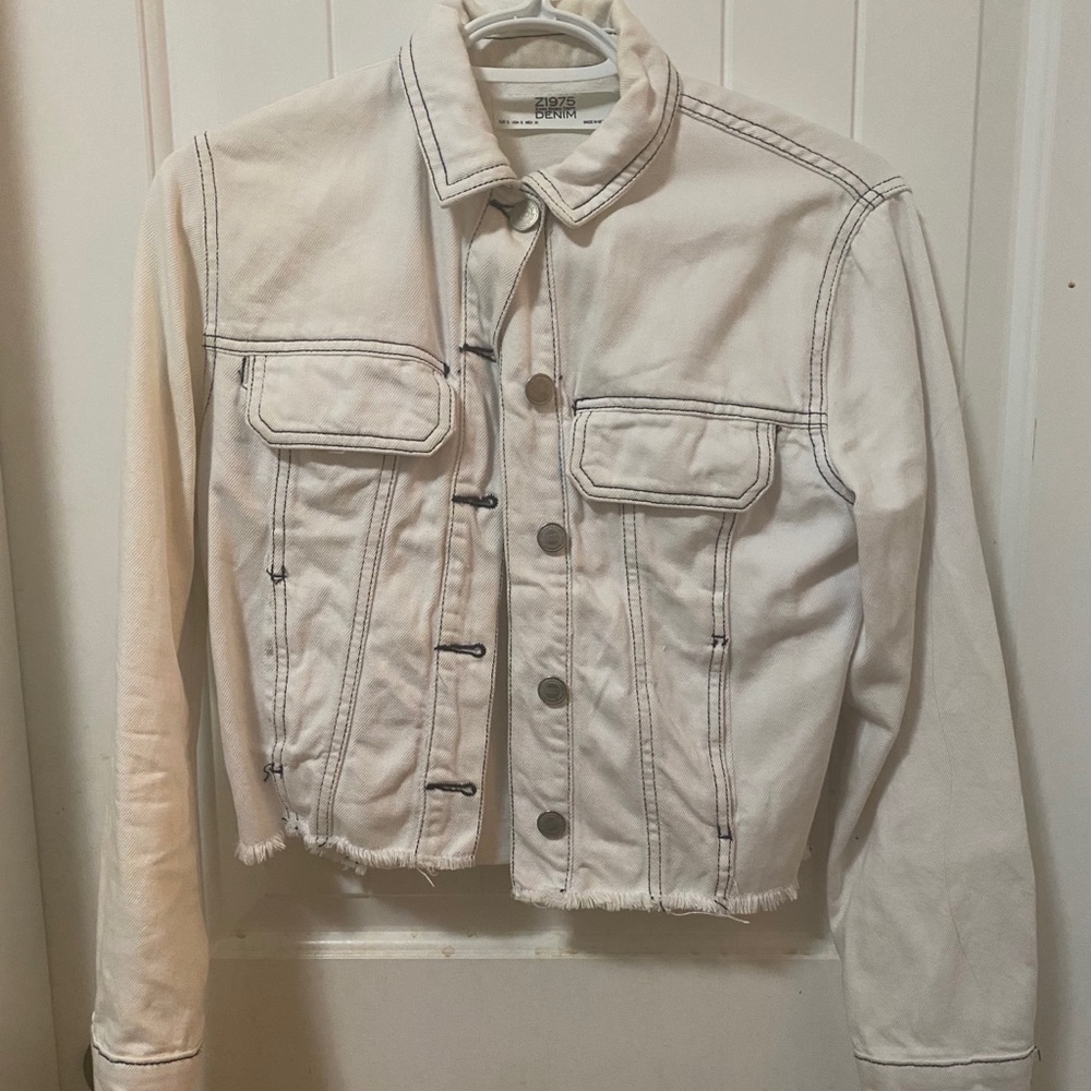 Cute short jacket from Zara